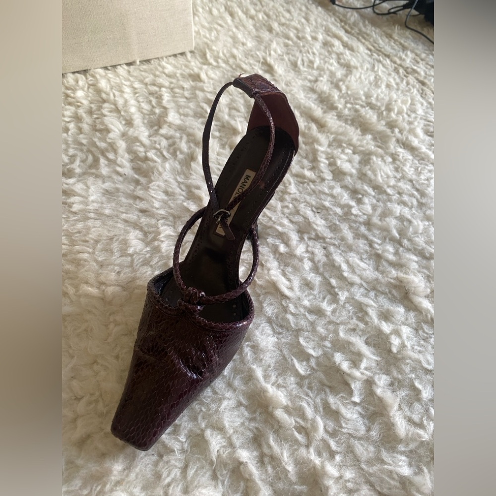 Manolo Blahnik Burgundy Snakeskin Strappy Heels Sandals Exotic Rare 7.5